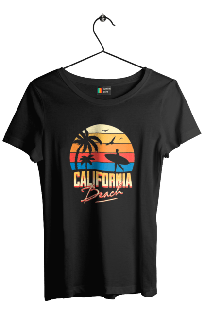 Футболка жіноча з принтом "Каліфорнія Пляж Ретро Сонце". Відпочинок, відпустка, каліфорнія, літо, море, пляж, серфінг, сонце. CustomPrint.market