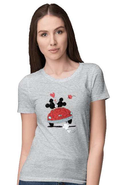 Футболка жіноча з принтом "Закоханий міккі на машині". Кохання, маус, машина, міккі. CustomPrint.market