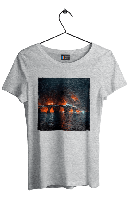 Футболка жіноча з принтом "Кримський мост горить". Армія росії, армія україни, годить, зсу, крим, мост, удар, удар зсу. 2070702