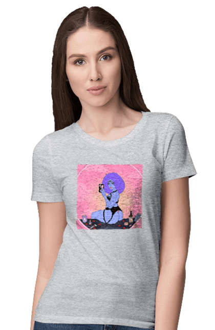 Women`s t-shirt with prints Purple Girl Photo In The Mirror. Mirror, whiteness. 2070702