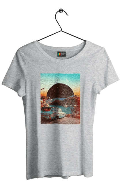 Футболка жіноча з принтом "Картина, машина біля річки". Картина, машина, планета, прикол, ретро, річка. 2070702