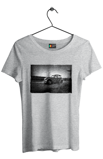 Футболка женская с принтом Ретро машина чб. Машина, ретро, ретро машина, черно-белая машина. 2070702