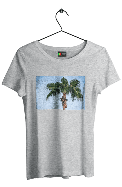 Футболка жіноча з принтом "Пальма на тлі неба". Берег, блакитне, відпочинок, відпустку, єгипет, зелений, зелені, лист, листя, море, небо, оазис, океан, острів, пальма, південь, подорож, пригоди, тропіки, туреччина. 2070702