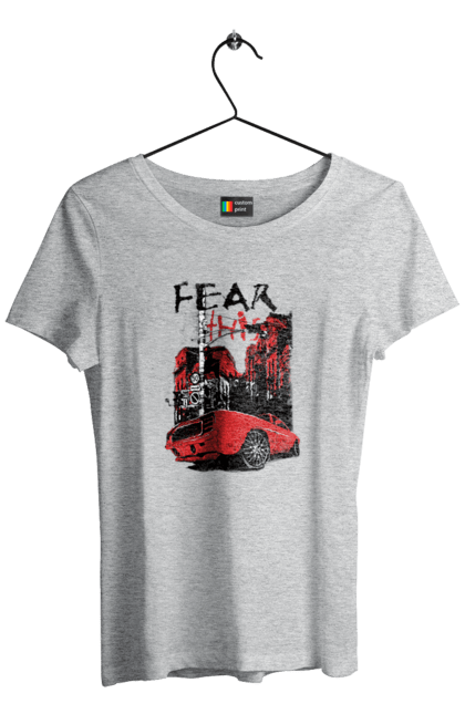 Футболка жіноча з принтом "Червона Машина В Місті". Їзда, машина, місто. 2070702