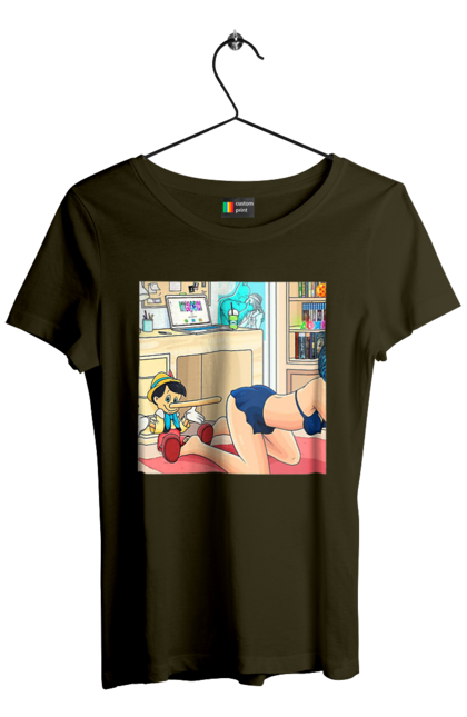 Футболка жіноча з принтом "Буратіно У Дорослій Казці". Бетмен, буратіно, гола, поцілунок, прикол. 2070702