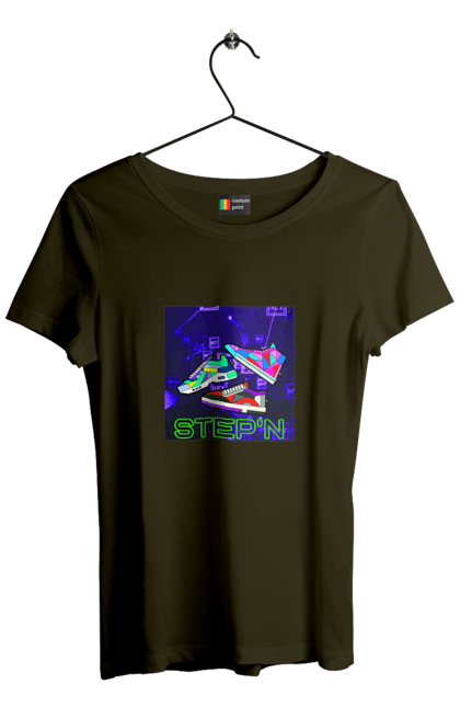 Футболка жіноча з принтом "Step`n". Віртуальні кросівки, крипта, криптовалюти, нфт, нфт кросівки, солана, степен. 2070702