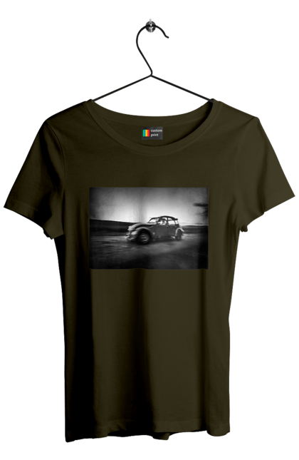 Футболка жіноча з принтом "Ретро машина чб". Авто, ретро, ретро машина, чорно біла машина. 2070702