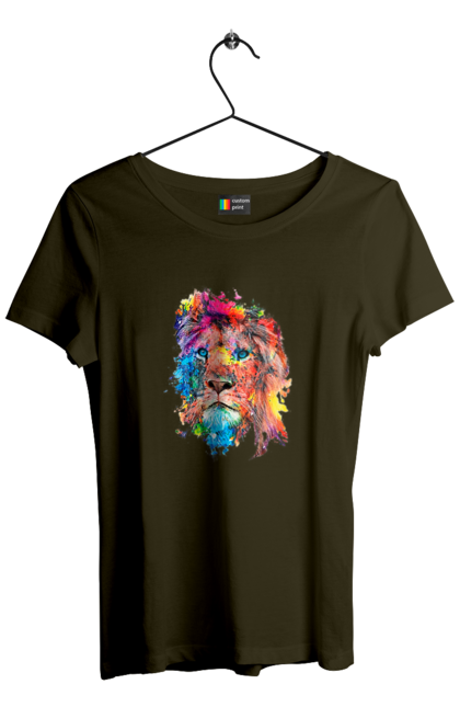 Футболка жіноча з принтом "Лев із фарби". Барвистий лев, індійський лев, лев, лев та холі, розмальовка, святковий лев, фарби, холи. 2070702