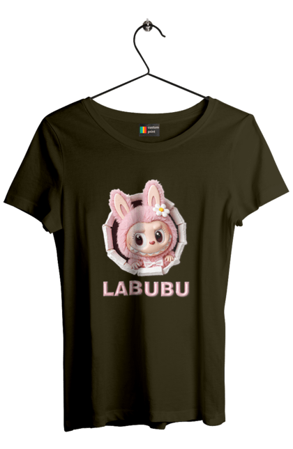 Футболка жіноча з принтом "Лабубу". Іграшка лабубу, лабубу, лабубу кока кола, мерч лабубу, мила, рожева лабубу, смішна лабубу. 2070702
