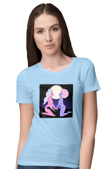 Two Aliens And The Moon