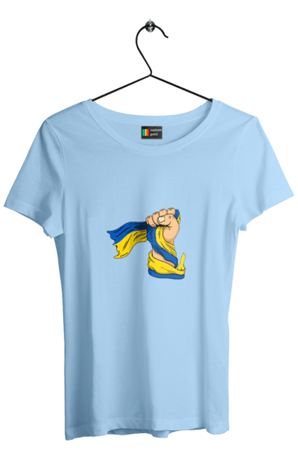 Футболка женская с принтом Сильная Украина. Кулак, свобода, украина, украинская символика, флаг украины. 2070702