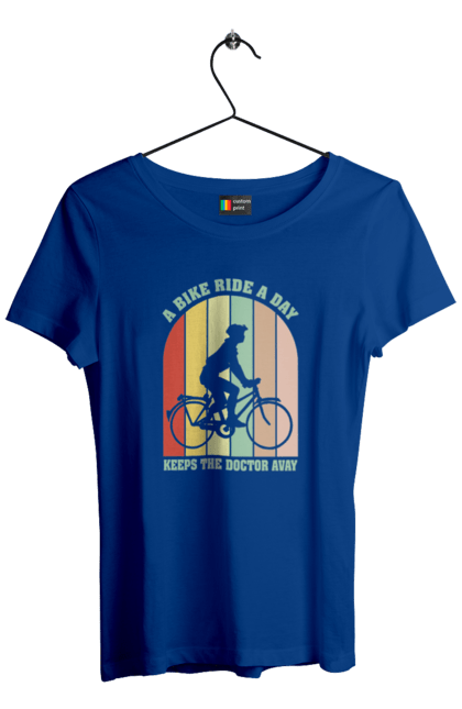 Футболка жіноча з принтом "Поїздка на велосипеді". Велопрогулянка, велосипед, здоровий спосіб життя, зож, поїздка на велосипеді. 2070702