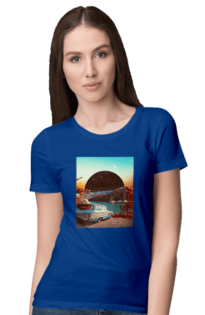 Футболка жіноча з принтом "Картина, машина біля річки". Картина, машина, планета, прикол, ретро, річка. 2070702