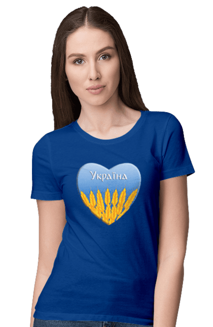 Футболка жіноча з принтом "Серце з колосками Україна". Воля, колоски, небо, перемога, прапор україни, пшениця, серце, символ україни, україна. 2070702