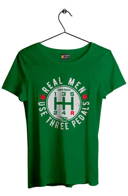 Футболка женская с принтом Настоящие мужчины используют три педали. Авто юмор, автомобиль, для автолюбителей, для автомобилиста, коробка передач, мем, механика, прикольная, юмор. 2070702