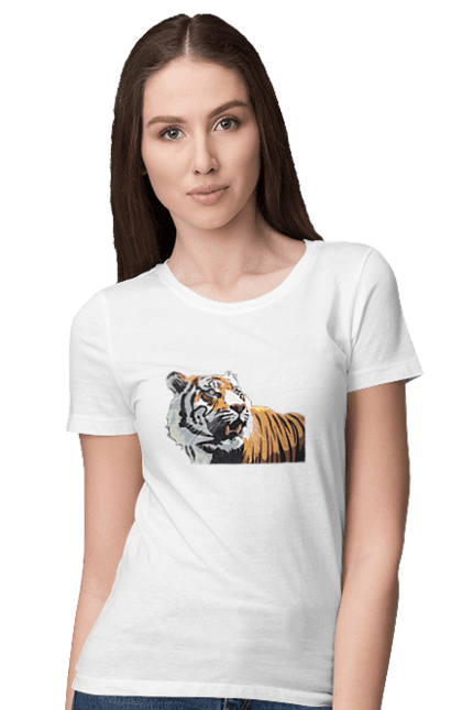 Футболка жіноча з принтом "Погляд тигра". Велика кішка, великий кіт, дика природа, дикий, звір, зуби, паща, погляд, портрет, природа, стилізація, тварина, тигр, хижак. CustomPrint.market