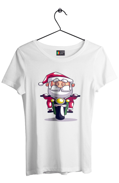 Футболка жіноча з принтом "Щасливий Санта на мотоциклі". 2022, дід мороз, зима, мотоцикл, новий рік, різдво, санта, сніг. 2070702