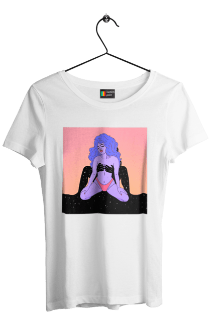 Футболка жіноча з принтом "Фіолетова Дівчина В Трусиках". Інопланетянка, у трусах. 2070702