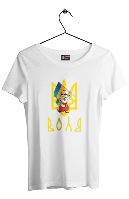 Футболка жіноча з принтом "Тризуб Воля Козак з прапором України". Воля, герб, козак, прапор, прапор україни, символ україни, традиції україни, тризуб, тризуб воля, україна. 2070702