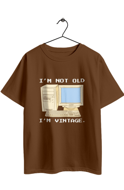 Футболка оверсайз з принтом "Я не старий, я вінтажний Ретро комп'ютер". Ай ті, айті, айтішник, ботан, вінтаж, вінтажний, гік, клавіатура, код, кодер, комп, мова, піксель, програміст, програмування, ретро, хакер. 2070702