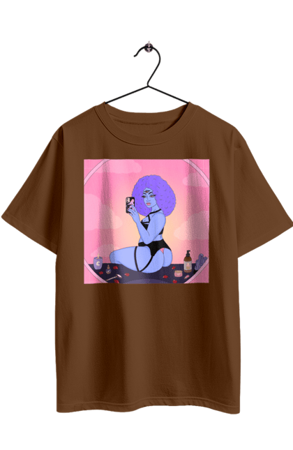 Футболка оверсайз з принтом "Фіолетова Дівчина Фото У Дзеркалі". Білизна, дзеркало, фото. 2070702