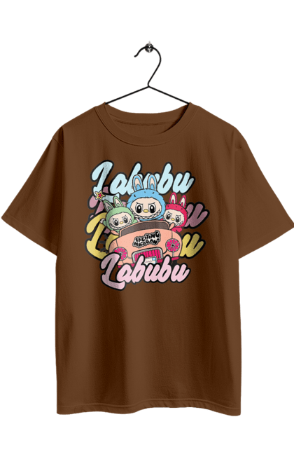 Футболка оверсайз з принтом "Лабубу". Іграшка лабубу, лабубу, лабубу кока кола, мерч лабубу, мила, рожева лабубу, смішна лабубу. 2070702
