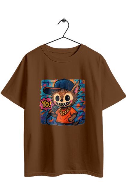 Футболка оверсайз з принтом "Лабубу". Бейсболка, вуличне мистецтво, графіті, золотийланцюг, лабубу, мікрофон, міський стиль, репатмосфера, хіпхоп, яскраво. 2070702