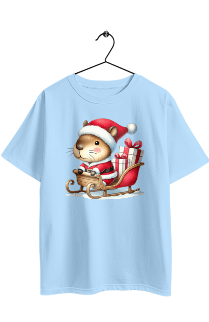 Футболка оверсайз з принтом "Різдвяна капібара з подарунком". Капібара, капібара з подарунком, новий рік, новорічний подарунок, подарунок, різдво, різдвяна капібара, санта, свято, тварина. 2070702