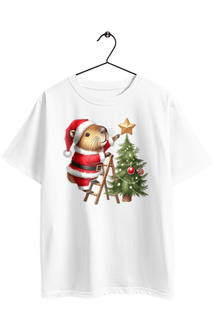 Футболка оверсайз з принтом "Різдвяна капібара з ялинкою". Капібара, новий рік, новорічний подарунок, подарунок, різдво, різдвяна капібара, санта, свято, тварина, ялинка. 2070702