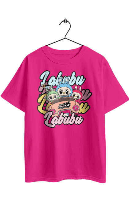 Футболка оверсайз з принтом "Лабубу". Іграшка лабубу, лабубу, лабубу кока кола, мерч лабубу, мила, рожева лабубу, смішна лабубу. 2070702