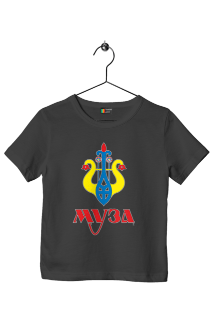 Футболка дитяча з принтом "МУЗА темний фон жіноча". Sarabeevart, день незалежності, друк, купити, муза, патріотична, україна. 2070702