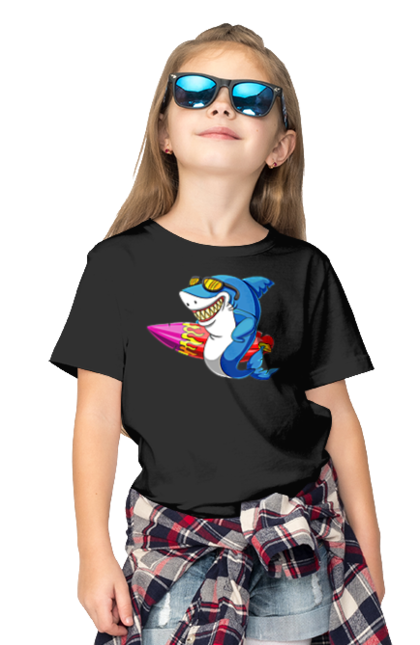Футболка дитяча з принтом "Акула В Окулярах З Серфінгом". Акула, літо, окуляри, серфінг. 2070702