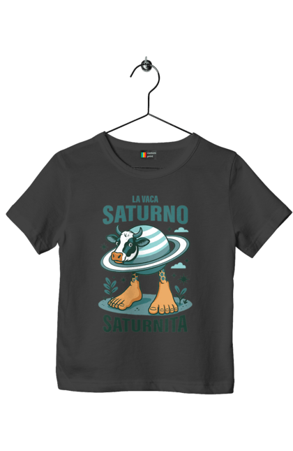Футболка дитяча з принтом "Lavaca Saturno Saturnita". Брейнрот, італійська гнилизна мозку, італійський брейнрот, італійський мем, італійські меми, корова сатурн, ла вака, ла вака сатурно, лавака сатурно, сатурно сатурніто. 2070702