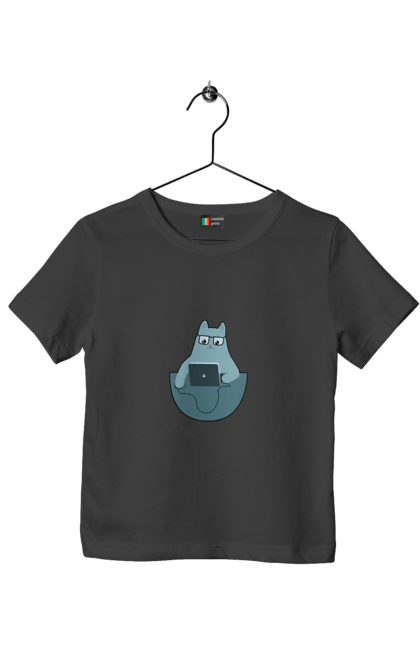 Футболка дитяча з принтом "Кіт програміст". Angular, c, css, html, it, javascript, jquery, php, python, react, svelt, vue, айтишник, айті, гумор, код, кодувати, прогер, програміст, програмісти, ти ж, ти ж програміст, тиж програміст. 2070702