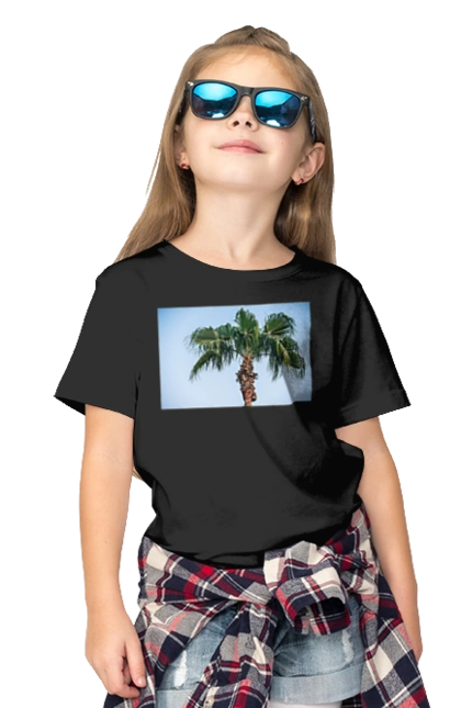 Пальма на тлі неба