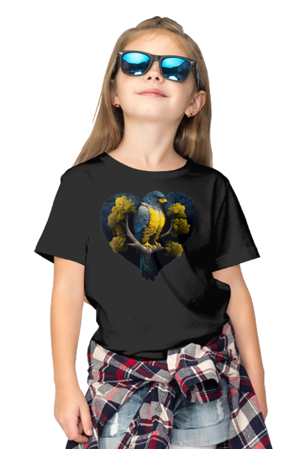 Футболка дитяча з принтом "Синьо жовтий сокіл". Дерево, прапор україни, серце, символ україни, сокіл, україна. 2070702