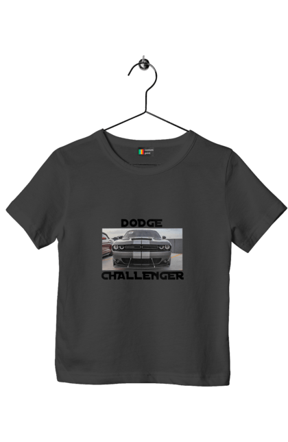 Футболка дитяча з принтом "Додж челенджер". Автомобіль, американська легенда, додж челенджер, культове авто, масл кар, потужний автомобіль. 2070702
