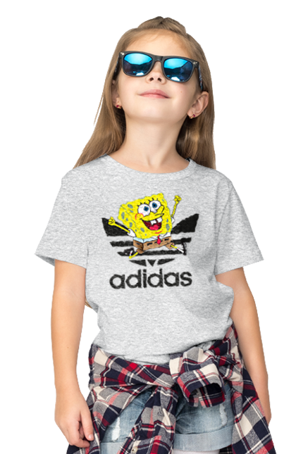 Футболка детская с принтом Adidas Губка Боб. Adidas, spongebob, адидас, баскетбол, губка боб, мультик, мультсериал, мяч, спанч боб, спорт. 2070702