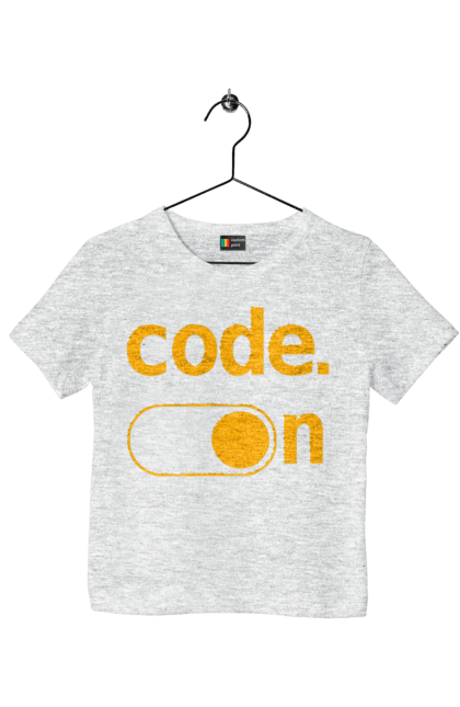 Футболка дитяча з принтом "Код увімкнено". Айті, айтішник, для айтішника, для програміста, код увімкнено, подарунок айтішнику, подарунок програмісту, програміст, розробник. 2070702