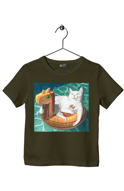 Футболка дитяча з принтом "Білий кіт у плавальному колі, на відпочинку". Басейн, відпочинок, кіт, коктейль, море, плавальний круг. 2070702