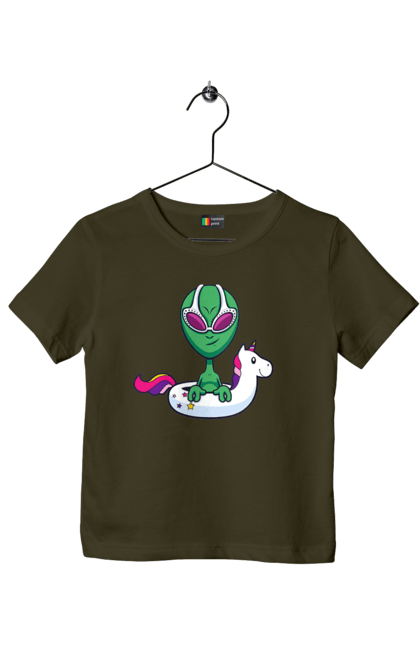 Children's t-shirt with prints Alien Floats In A Circle. Alien, inflatable circle, to swim. 2070702