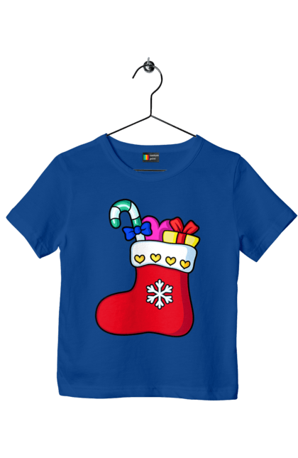 Футболка дитяча з принтом "Новорічний чобіт із подарунками". 2022, валянок, дід мороз, зима, настрій, новий рік, новорічний, прикраса, радість, різдво, санта клаус, святий миколай, святкування, свято, сезон, символ, сніг, холод, чобіт. ART принт на футболках