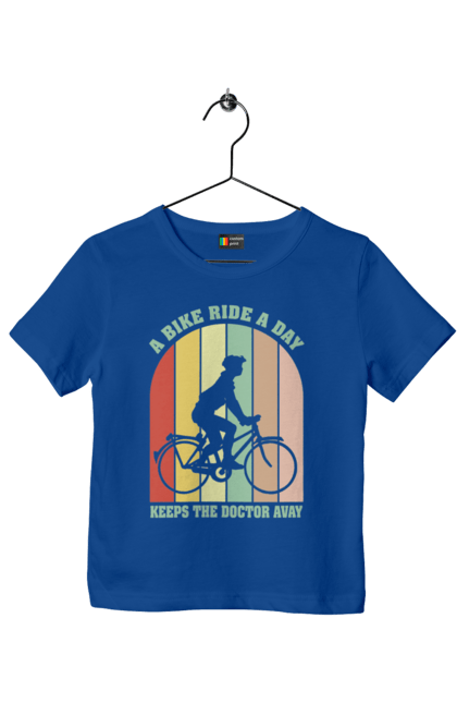 Футболка дитяча з принтом "Поїздка на велосипеді". Велопрогулянка, велосипед, здоровий спосіб життя, зож, поїздка на велосипеді. 2070702