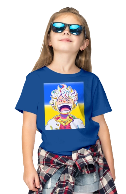 Монки д Луффи смеется на желтом синем фоне.