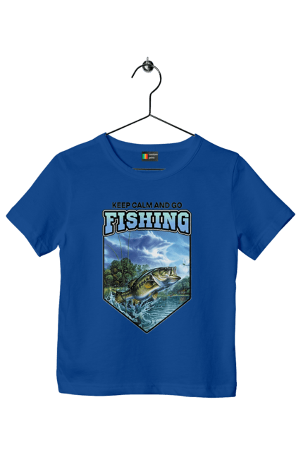 Футболка дитяча з принтом "Keep Calm and Go Fishing". Відпочинок на природі, для рибалок, для чоловіків, мисливці та риболови, природа, рибалка, риболовля, спінінг, хоббі. 2070702