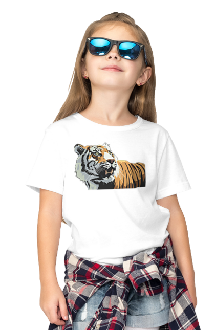 Футболка дитяча з принтом "Погляд тигра". Велика кішка, великий кіт, дика природа, дикий, звір, зуби, паща, погляд, портрет, природа, стилізація, тварина, тигр, хижак. CustomPrint.market