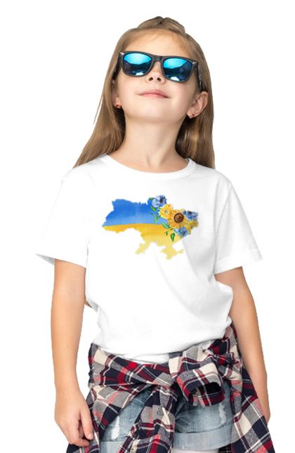 Футболка дитяча з принтом "Квітуча Україна  квіткова синьо жовта карта України". Карта україни, квіти, мапа україни, ми з україни, патріотична, патріотична футболка, прапор україни, україна. PrintMarket - інтернет-магазин одягу та аксесуарів з принтами плюс конструктор принтів - створи свій унікальний дизайн