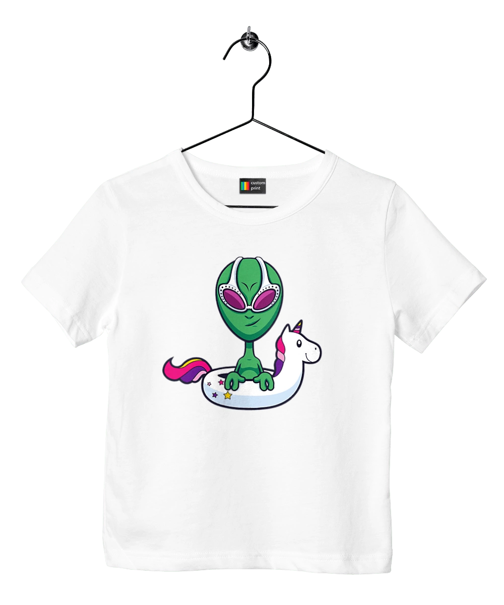 Alien Floats In A Circle