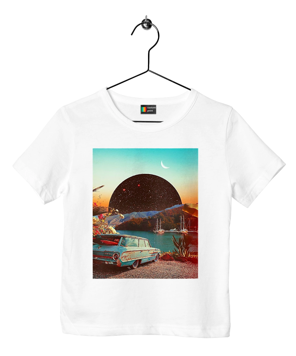 Картина, машина біля річки