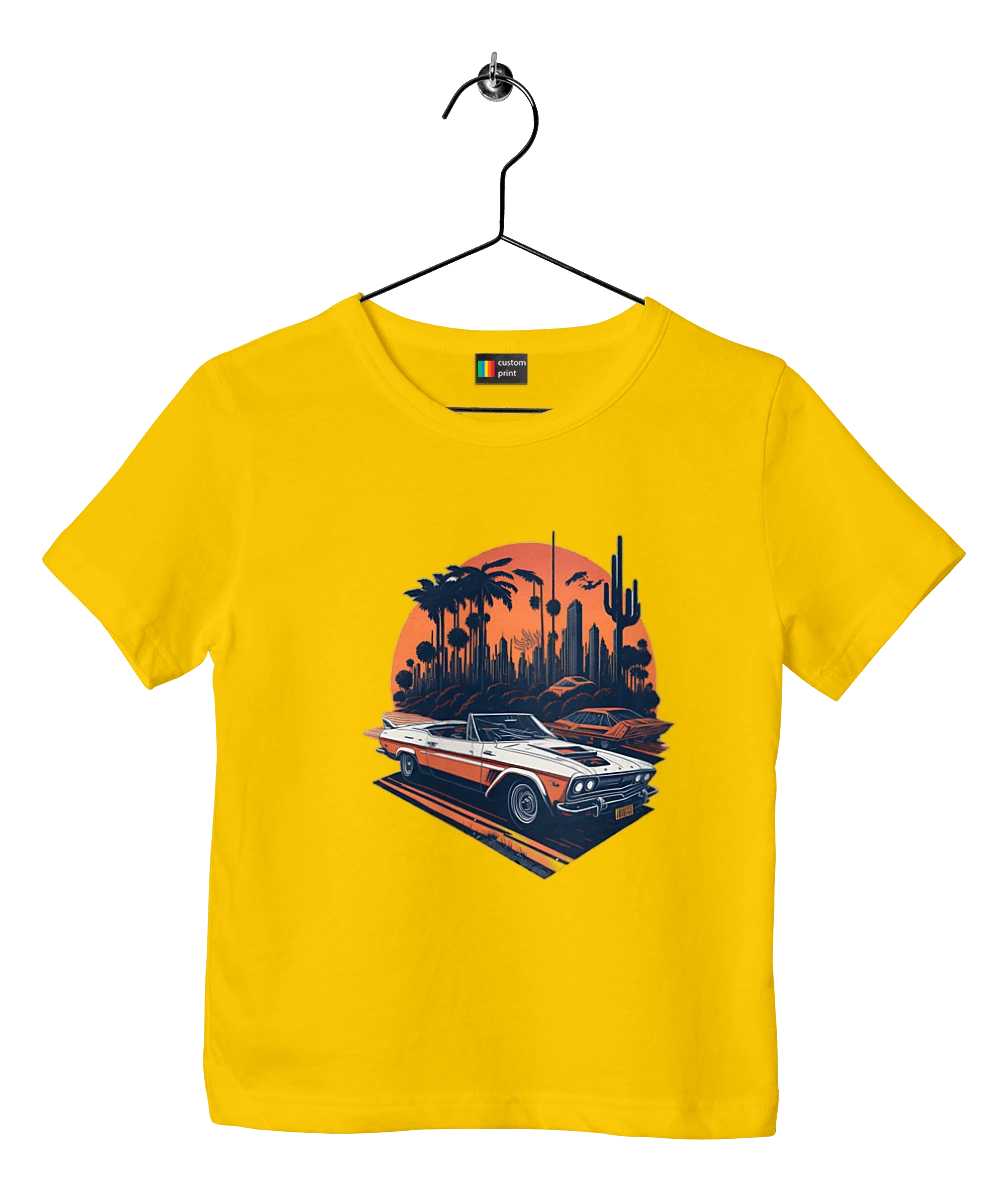 Красивая машина на закате